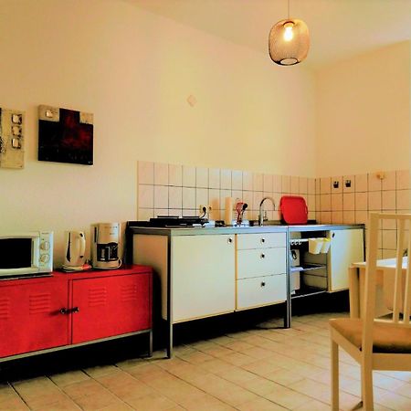 Feelathome إسن المظهر الخارجي الصورة